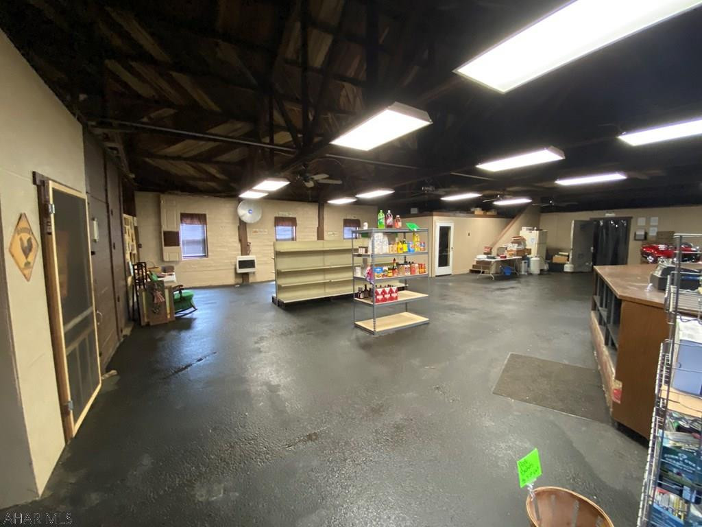 Unknown - Commercial Sale