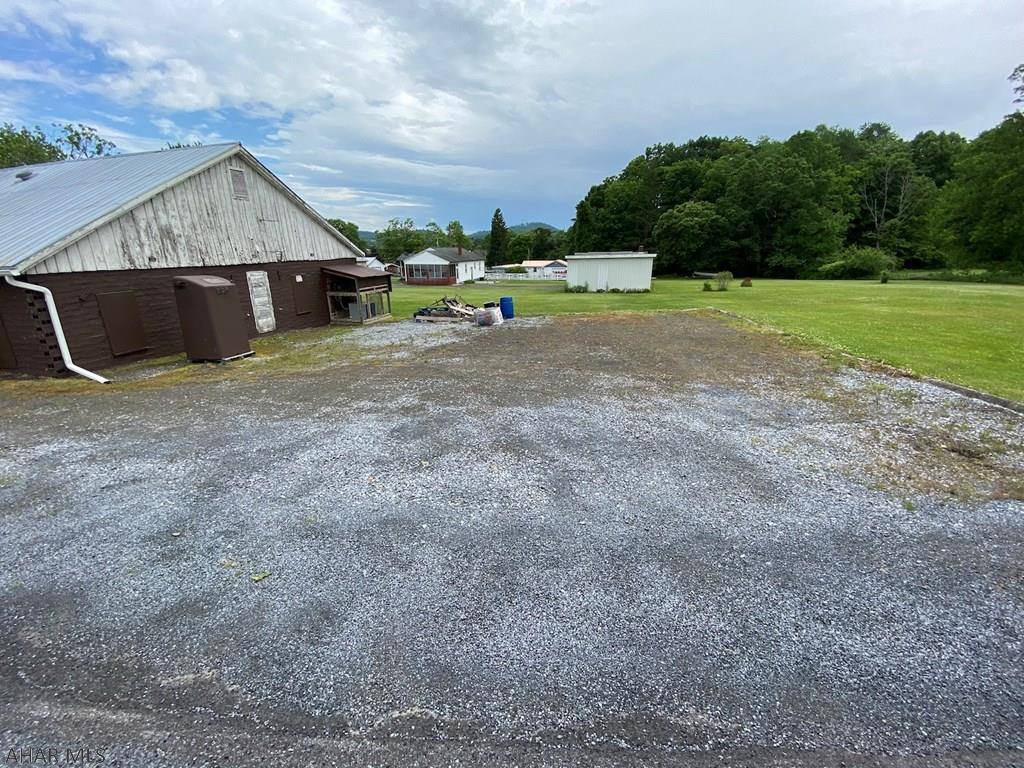 Unknown - Commercial Sale