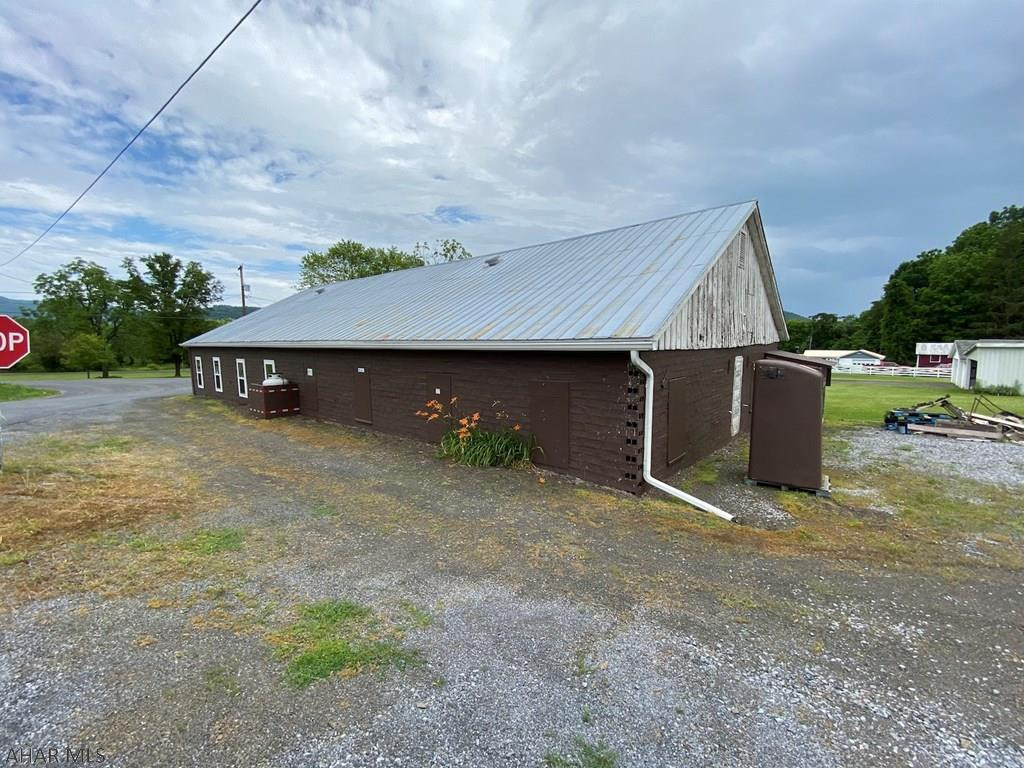 Unknown - Commercial Sale