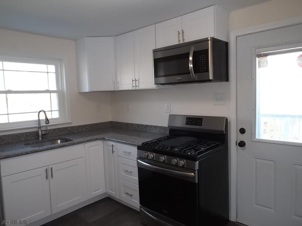 Maple Hollow - Residential