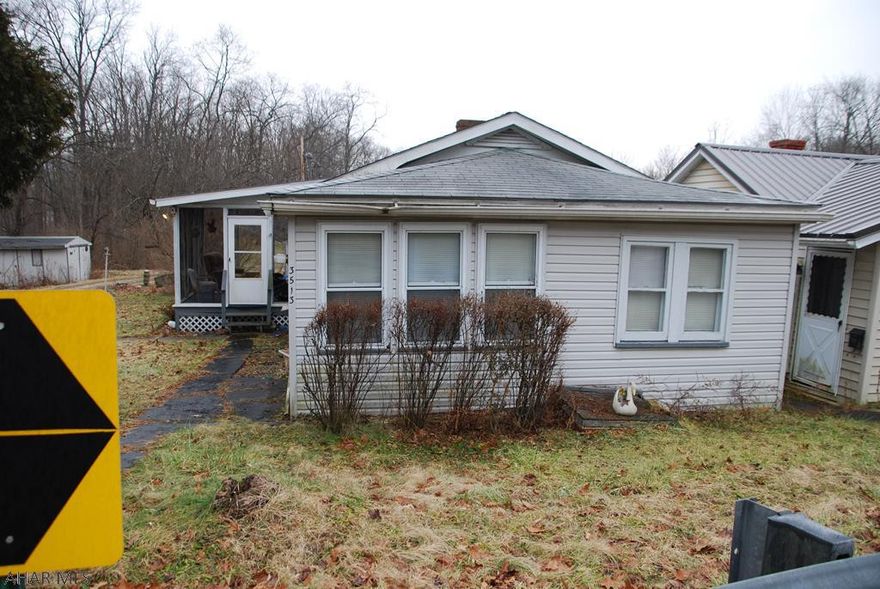 Come take a look at this cozy one story two bedroom one bath home. Don't forget the one car detached garage and shed. It also comes with two additional partly wooded lots.