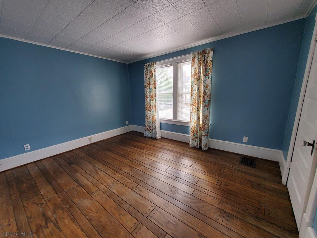 Juniata - Residential