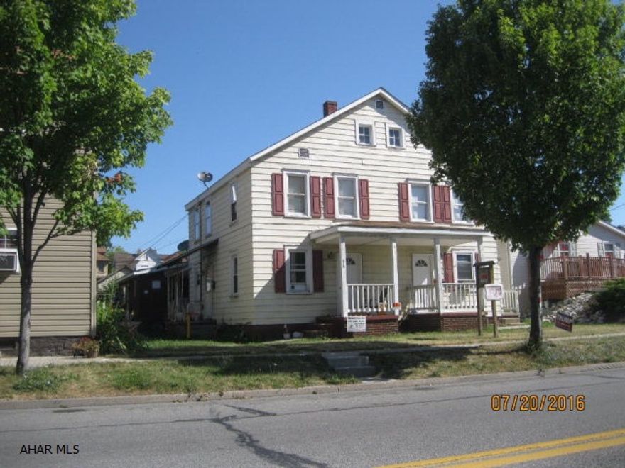 Three unite apartment building in Hollidaysburg all utilities separated.