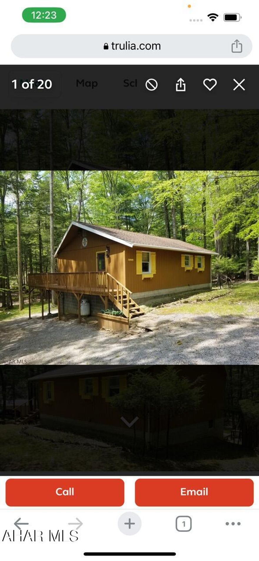 Glendale Yearound is gated community with in-ground heated pool, tennis, basketball, playgrounds for little and older kids, fishing pond, security guard. 
       ***      Move-in ready rancher with wraparound deck on half acre lot.  All appliances included: washer & dryer, refrigerator, stove, microwave, ceiling fan, beds, some pans & dishes in kitchen. Gas fireplace. Living /Dining room w/plentiful table space.  Tenderly cared for, a perfect full-time residence or vacation home. Glendale Lake about 1/4 mile away (near front entrance).