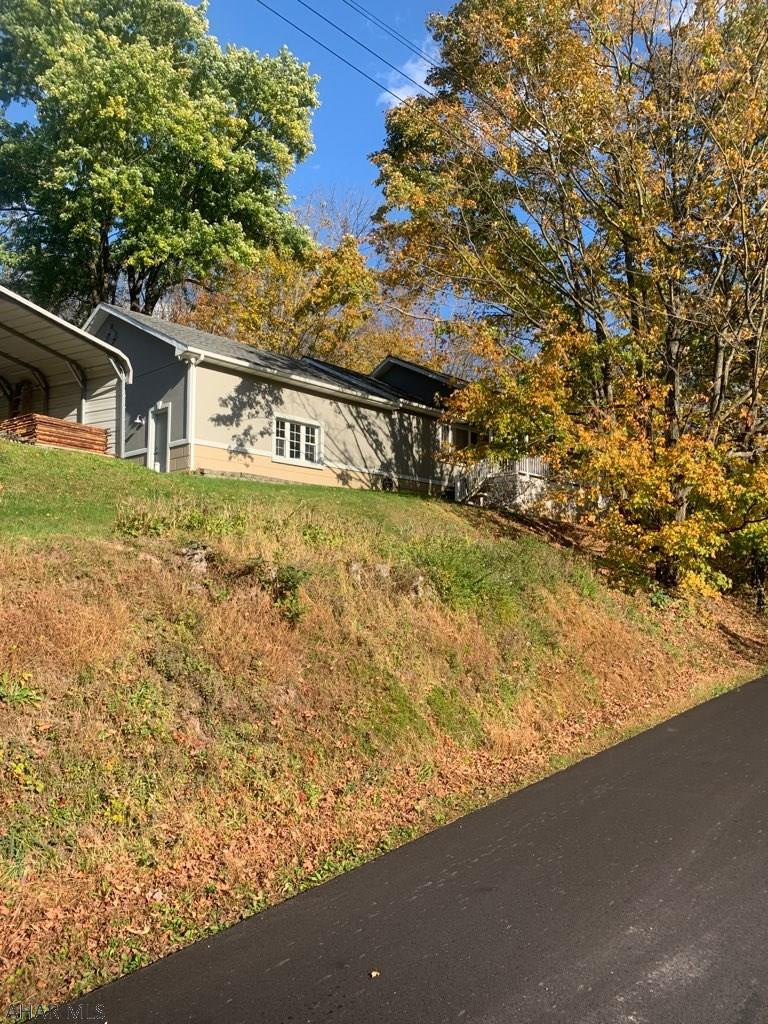 Maple Hollow - Residential