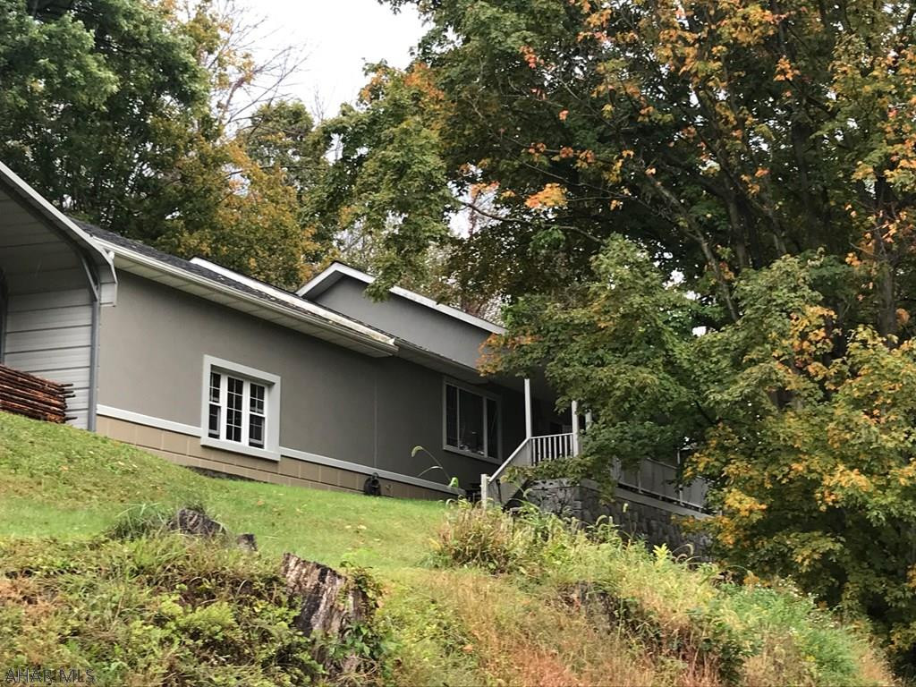 Maple Hollow - Residential