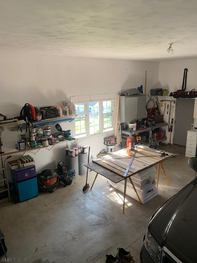 Maple Hollow - Residential