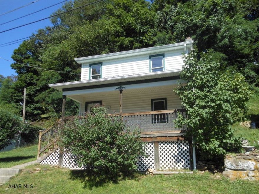 Property is being sold in AS IS condition. This is a Fannie Mae HomePath property.