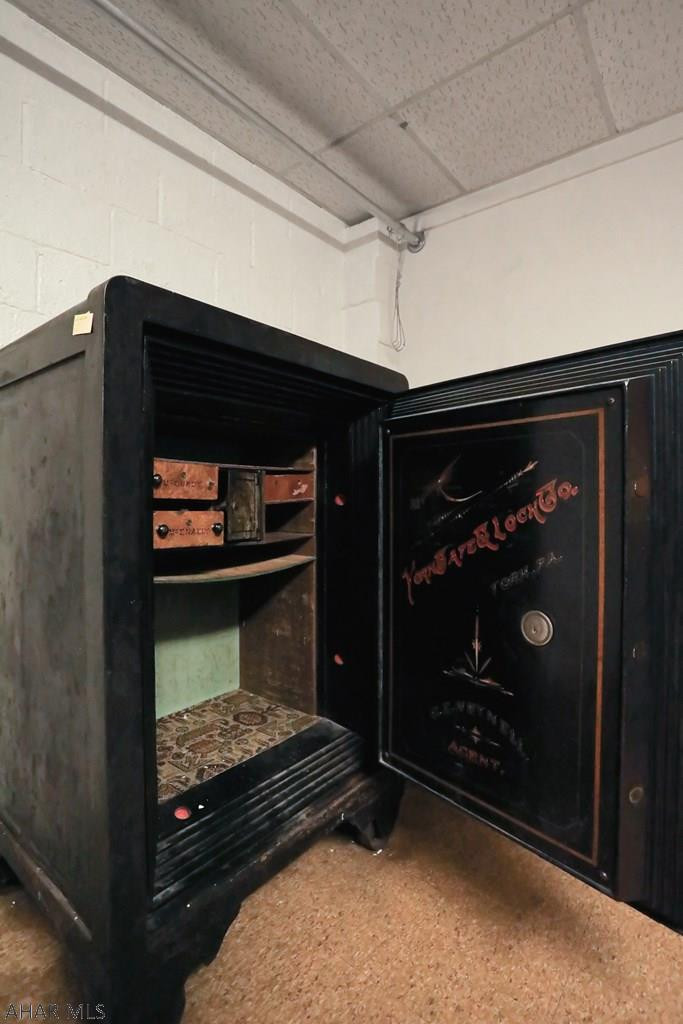 Unknown - Residential