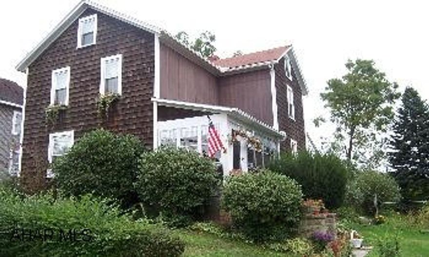 Beautiful  3 bedroom 2 story with a fenced double lot.  1 car attached garage with electric opener, rear patio, 2 enclosed porches. Large master bedroom.    Must see! Beautiful 3 bedroom 2 story with a fence double lot.  1 car attached garage with electric opener, rear patio, 2 enclosed porches, large master bedroom.  Must see!