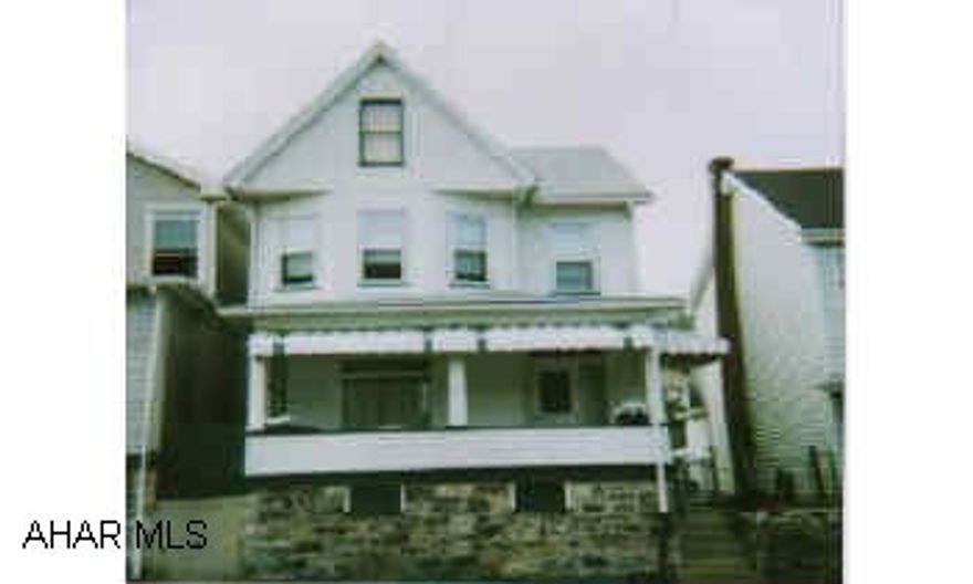 25x120 lot. Nice 3BR home with kitchen nook. 1st floor laundry, attic could be bedroom, newer carpet. Seller must find suitable housing. 25x120 lot. Nice 3BR home with kitchen nook. 1st floor laundry, attic could be bedroom, newer carpet. Seller must find suitable housing.