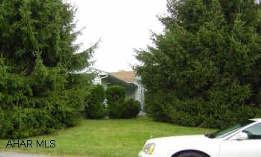 Secluded Corner Lot 75x120,  One Story 2 bedroom, Full  Basement