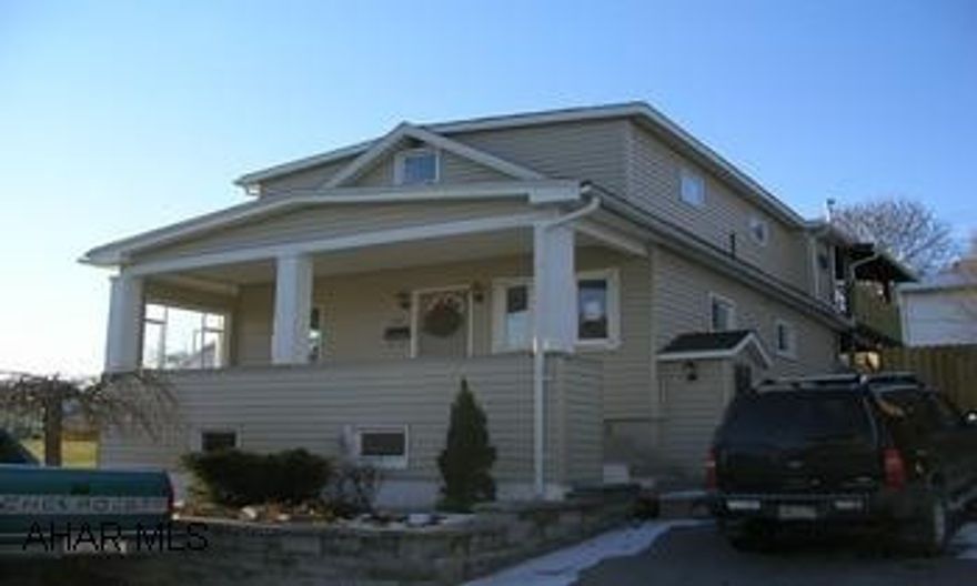 THIS HOME IS LIKE BRAND NEW-WALLS, ELECTRIC, PLUMBING, HEATING & VINYL SIDING. GREAT FAMILY ROOM. LARGE MASTER BEDROOM. 2 DECKS, DOUBLE LOT, 2 CAR DETACHED GARAGE W/WORKSHOP.  IT IS BEAUTIFUL. COME SEE. THIS HOME IS LIKE BRAND NEW-WALLS, ELECTRIC, PLUMBING, HEATING & VINYL SIDING. GREAT FAMILY ROOM. LARGE MASTER BEDROOM. 2 DECKS, DOUBLE LOT, 2 CAR DETACHED GARAGE W/WORKSHOP.  IT IS BEAUTIFUL. COME SEE.