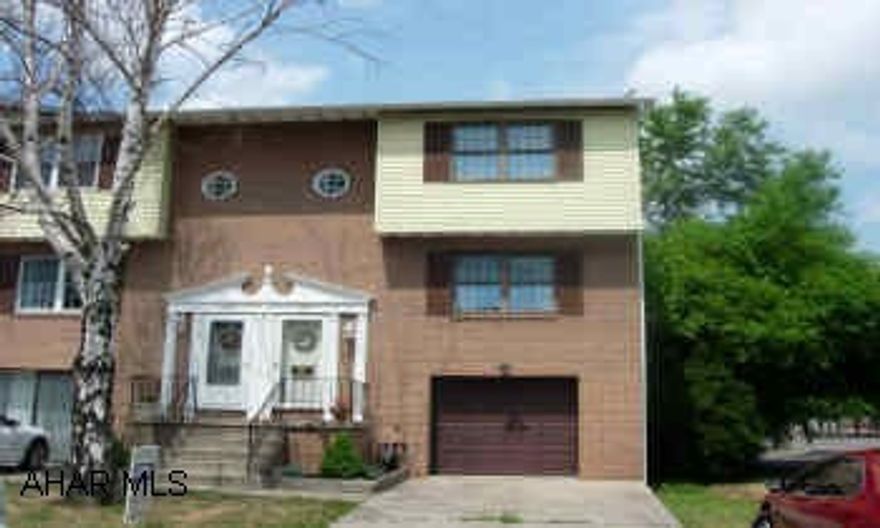 IMMACULATE 2 BEDROOM, 1.5 BATH END UNIT TOWNHOUSE.  CENTRAL AIR, GARAGE.  OVERSIZED BEDROOMS.  TOTALLY UPDATED.  APPLIANCES INCLUDED.