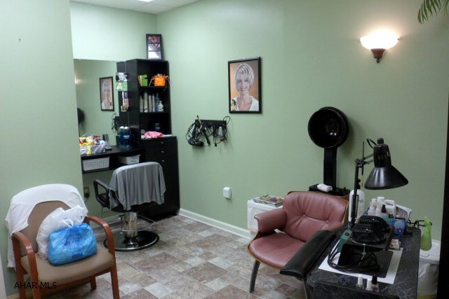 Unknown - Commercial Sale