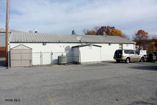 Unknown - Commercial Sale