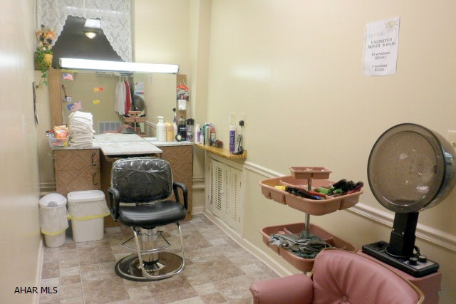 Unknown - Commercial Sale