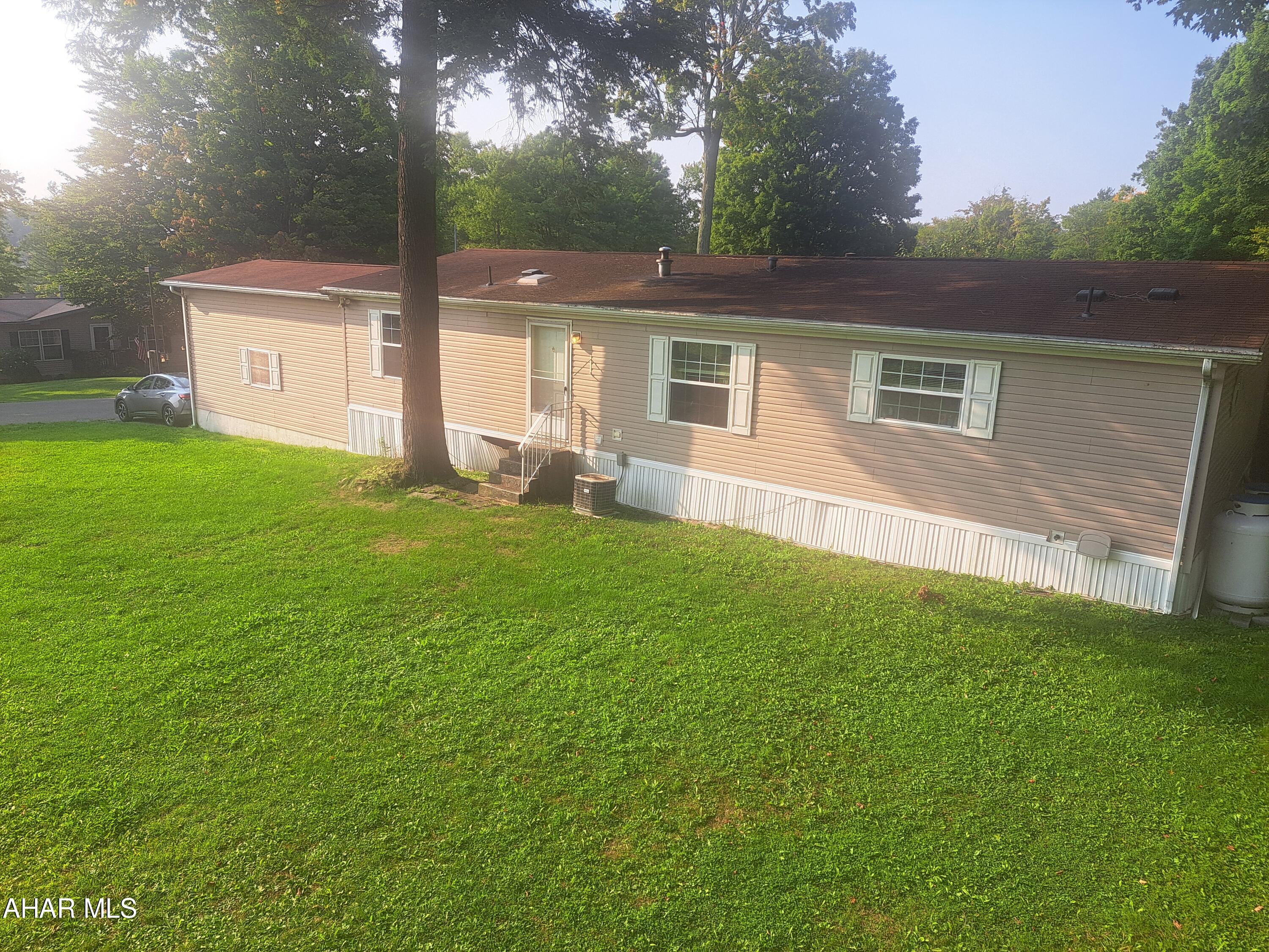 Laurel Woods - Residential