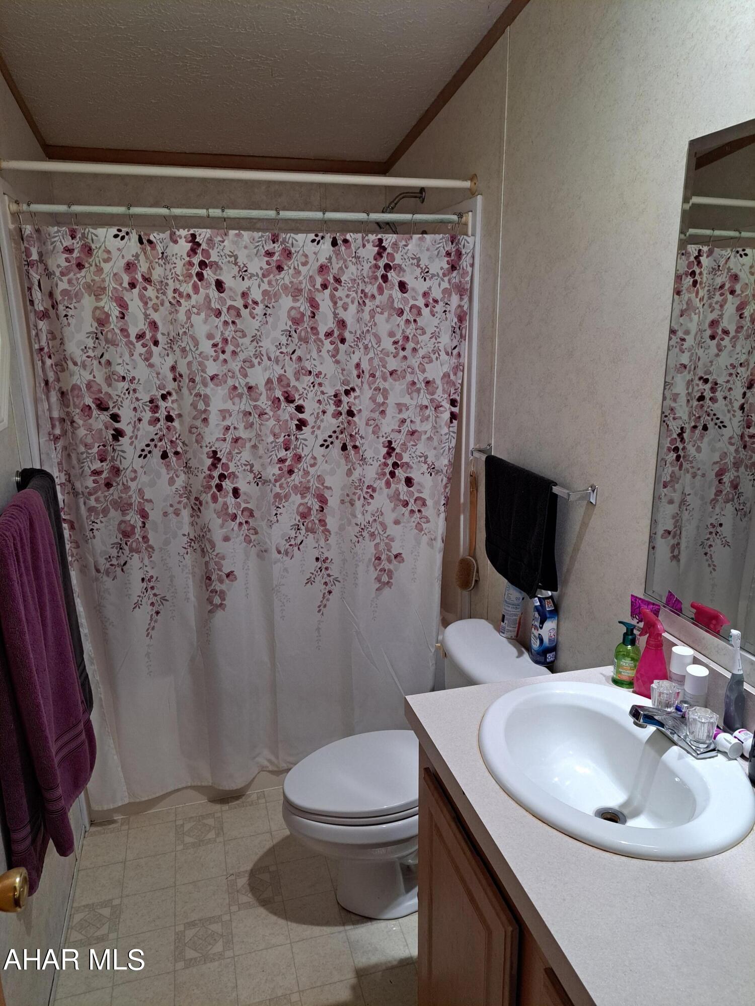 Laurel Woods - Residential