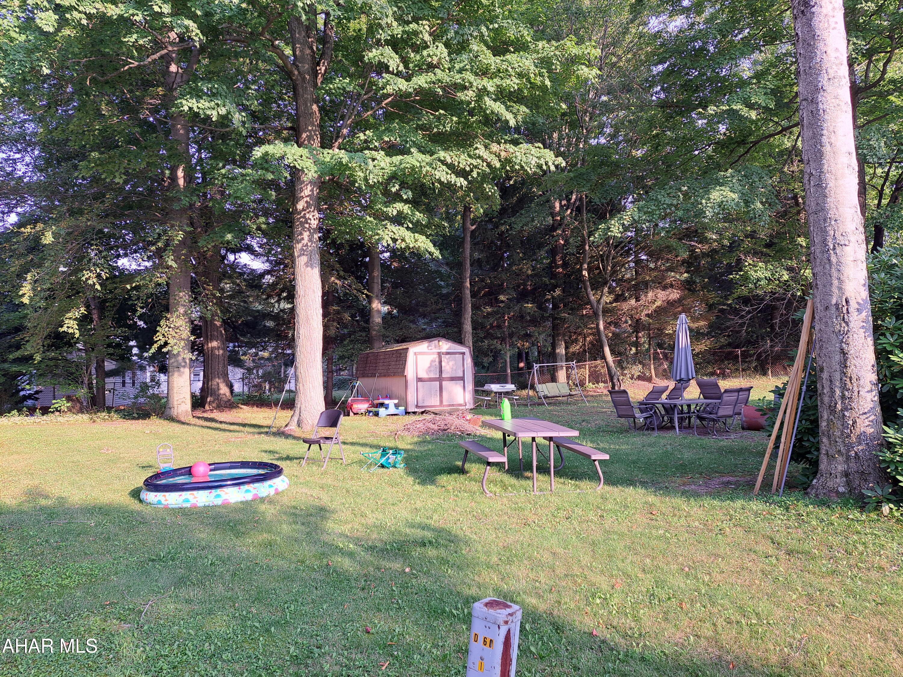 Laurel Woods - Residential