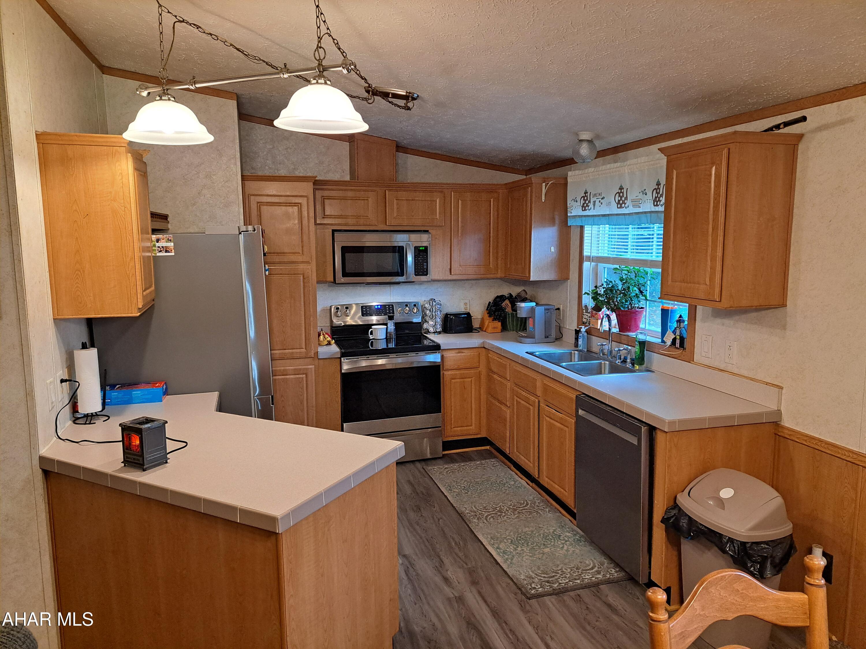 Laurel Woods - Residential