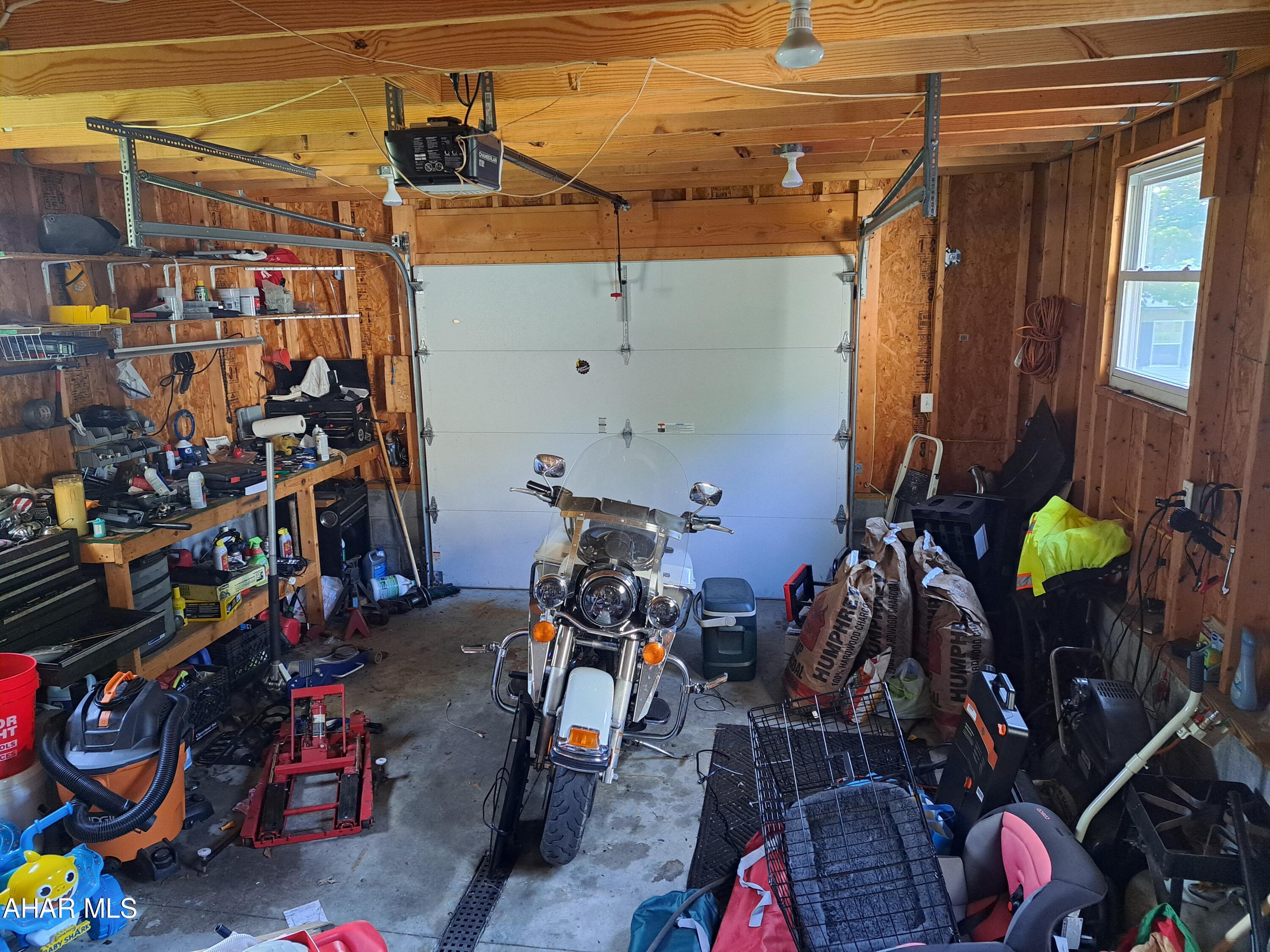 Laurel Woods - Residential