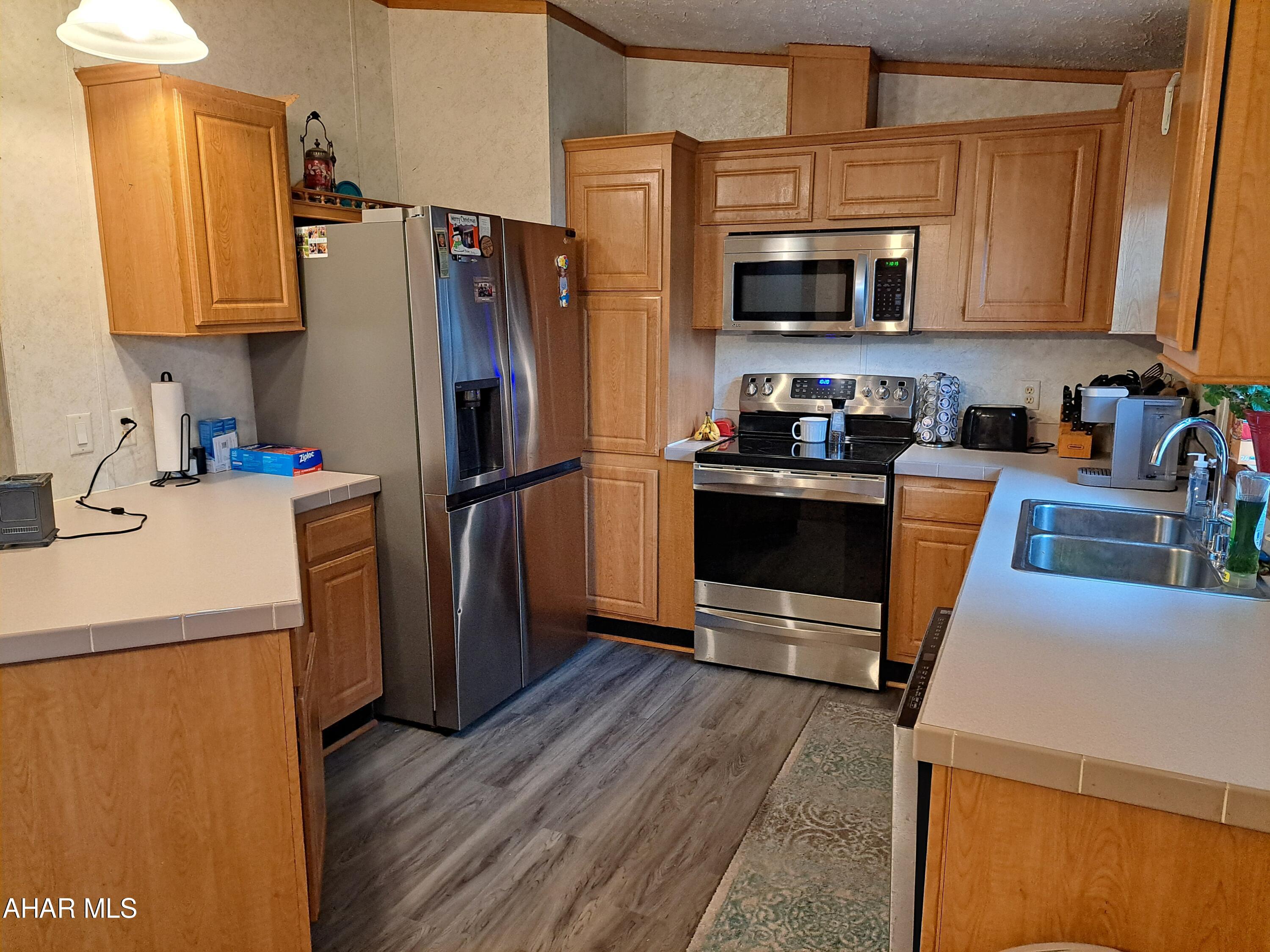 Laurel Woods - Residential