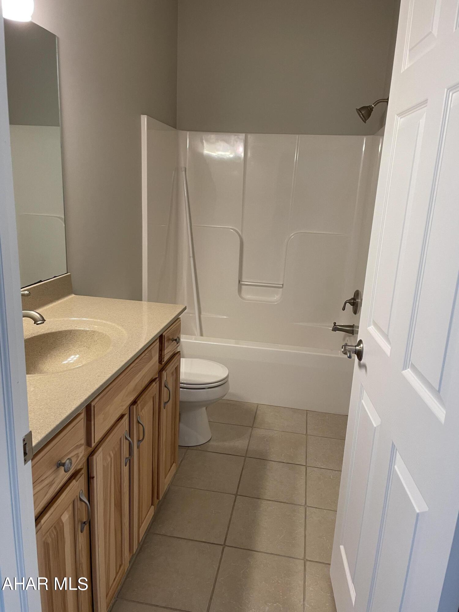 Church Hill Manor - Residential