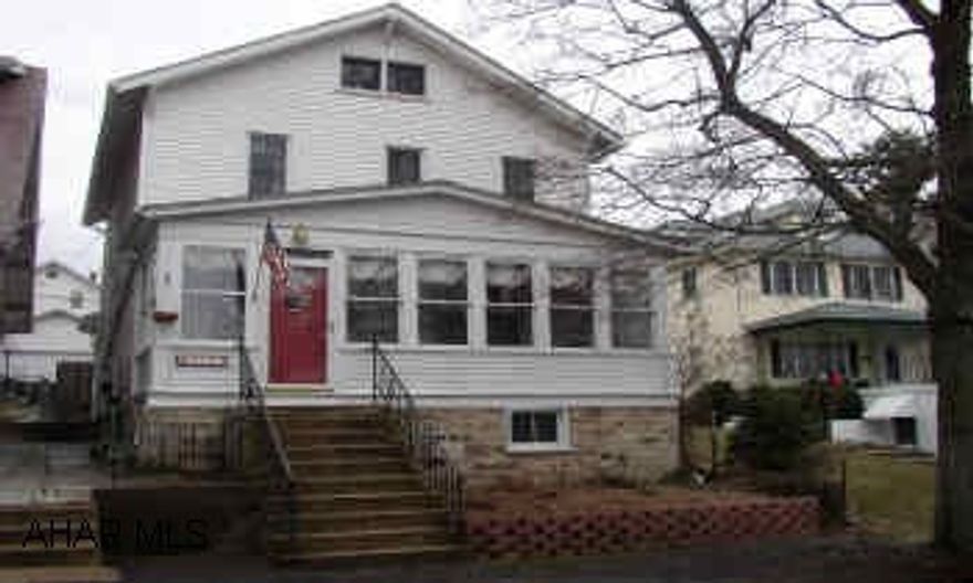 QUIET NEIGHBORHOOD FEATURING 4 BEDROOM WITH NICE SIZED LIVING ROOM WITH FIREPLACE, LARGE FORMAL DINING ROOM AND LARGE EAT-IN KITCHEN.  BEAUTIFUL PRIVATE REAR PATIO.