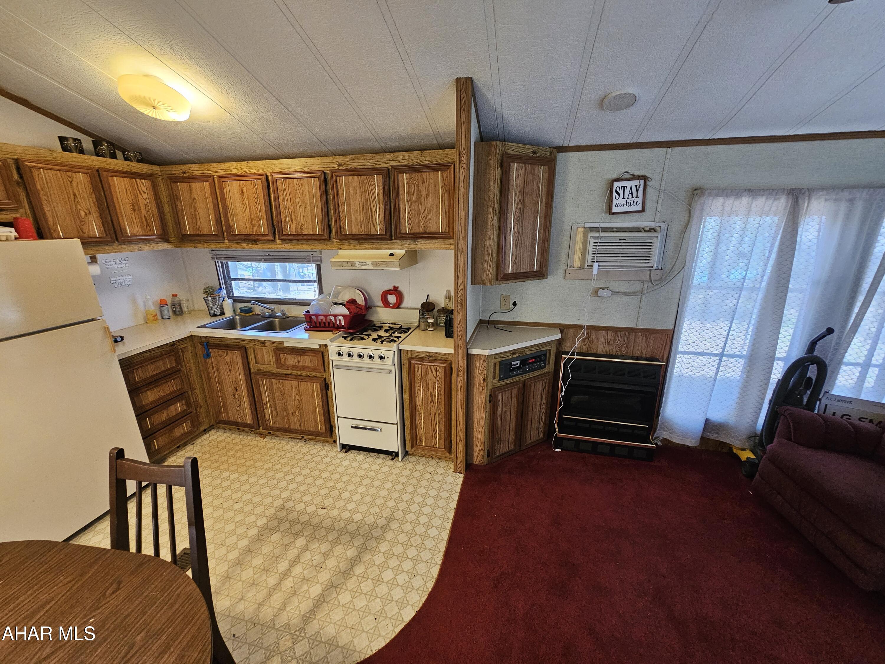 Glendale Yearound - Residential