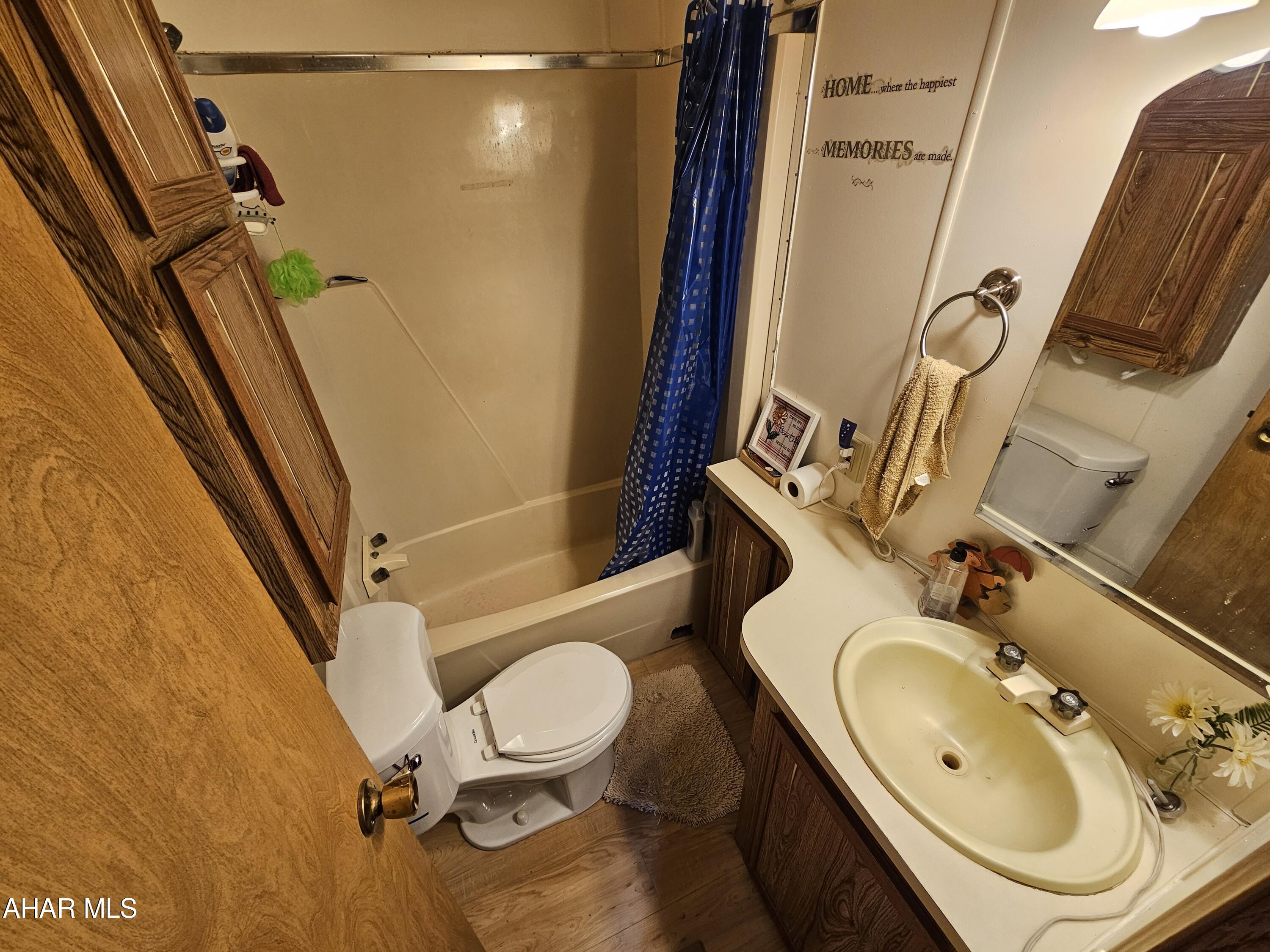 Glendale Yearound - Residential