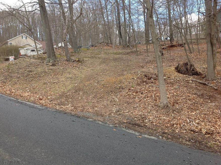 Looking for great neighborhood with a great location? Look no further. Walking distance to Historical Downtown Bedford in 10 minutes.