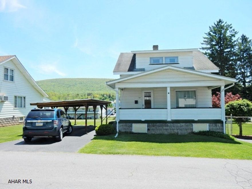 Great buy in Pleasant Valley! Oversized yard with carport! 3 BR, formal DR, large kitchen with appliances, front and back porches. Very quiet neighborhood!