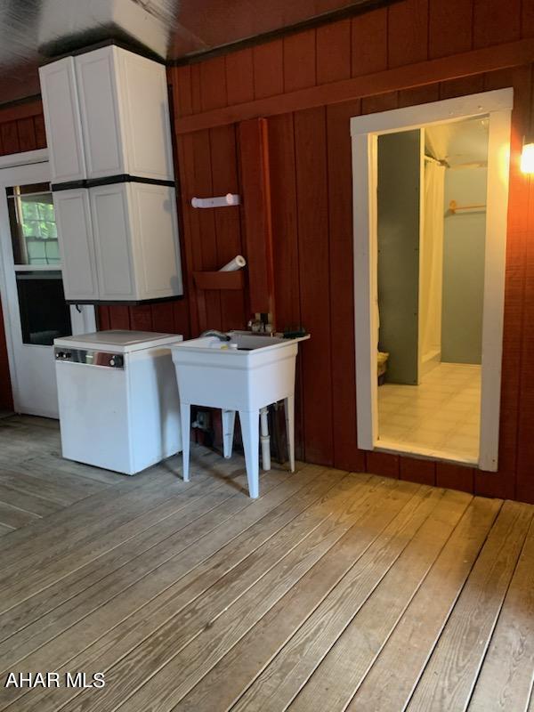 Glendale Yearound - Residential