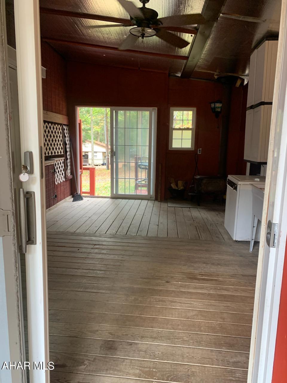 Glendale Yearound - Residential