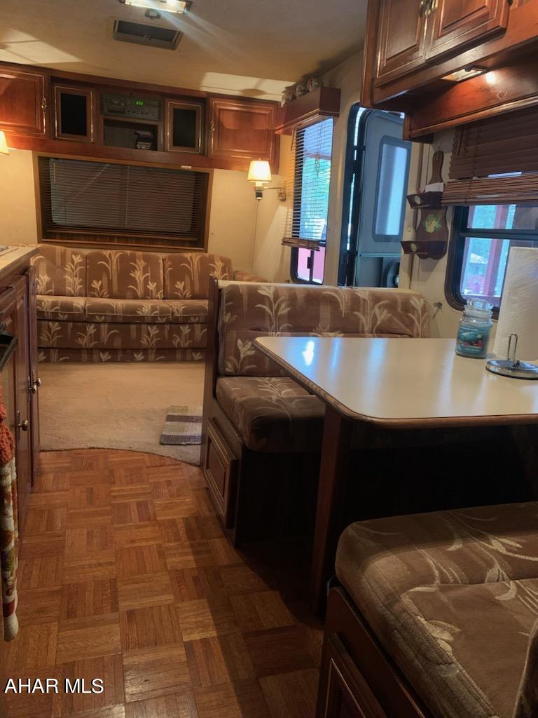 Glendale Yearound - Residential