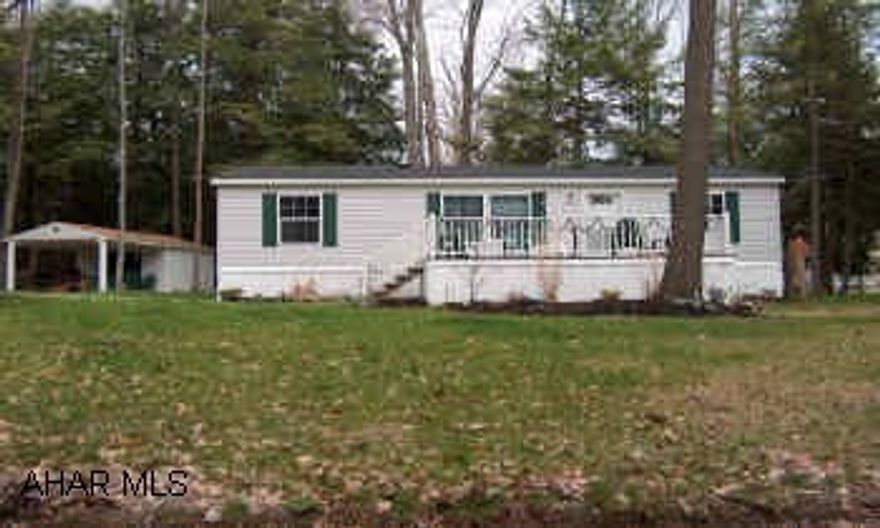 Beautiful 2 yr old doublewide on deeded lot inside Glendale Yearound Beautiful 2 yr old doublewide on deeded lot inside Glendale Yearound