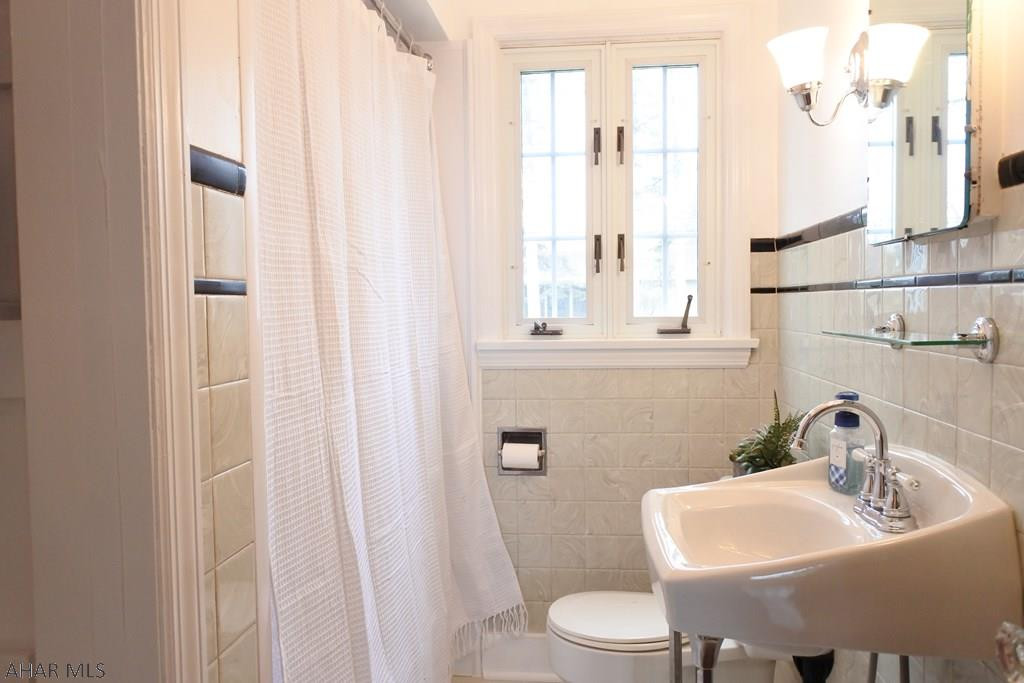 Llyswen - Residential