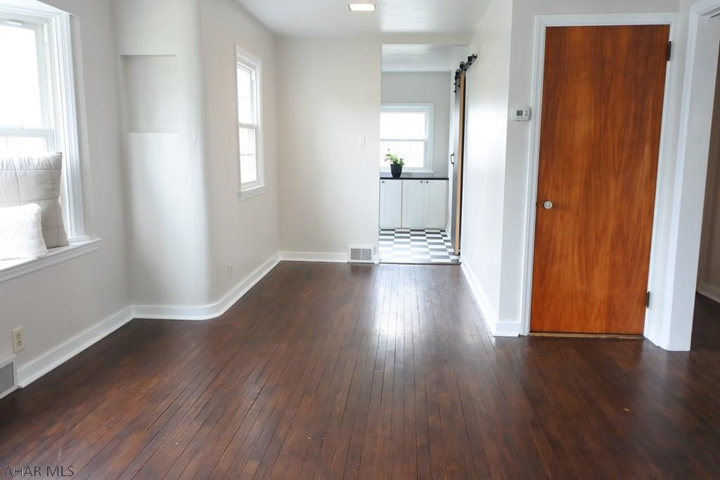 Llyswen - Residential