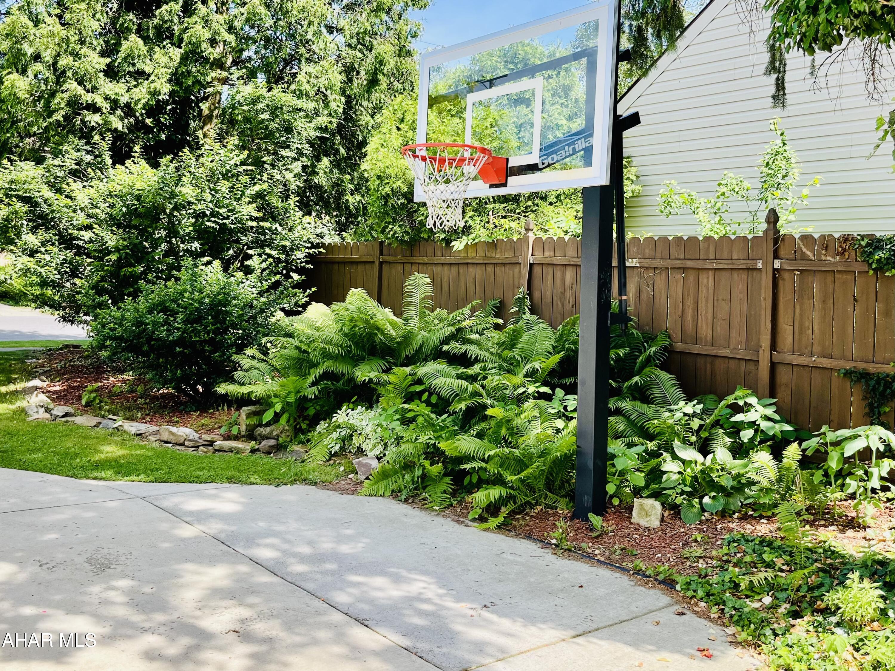 Llyswen - Residential