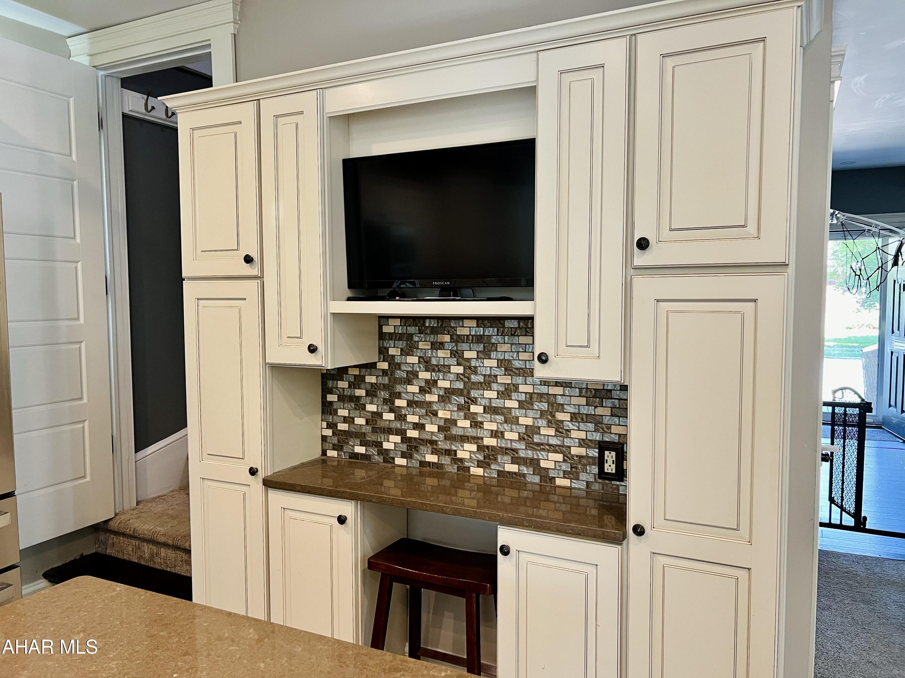 Llyswen - Residential