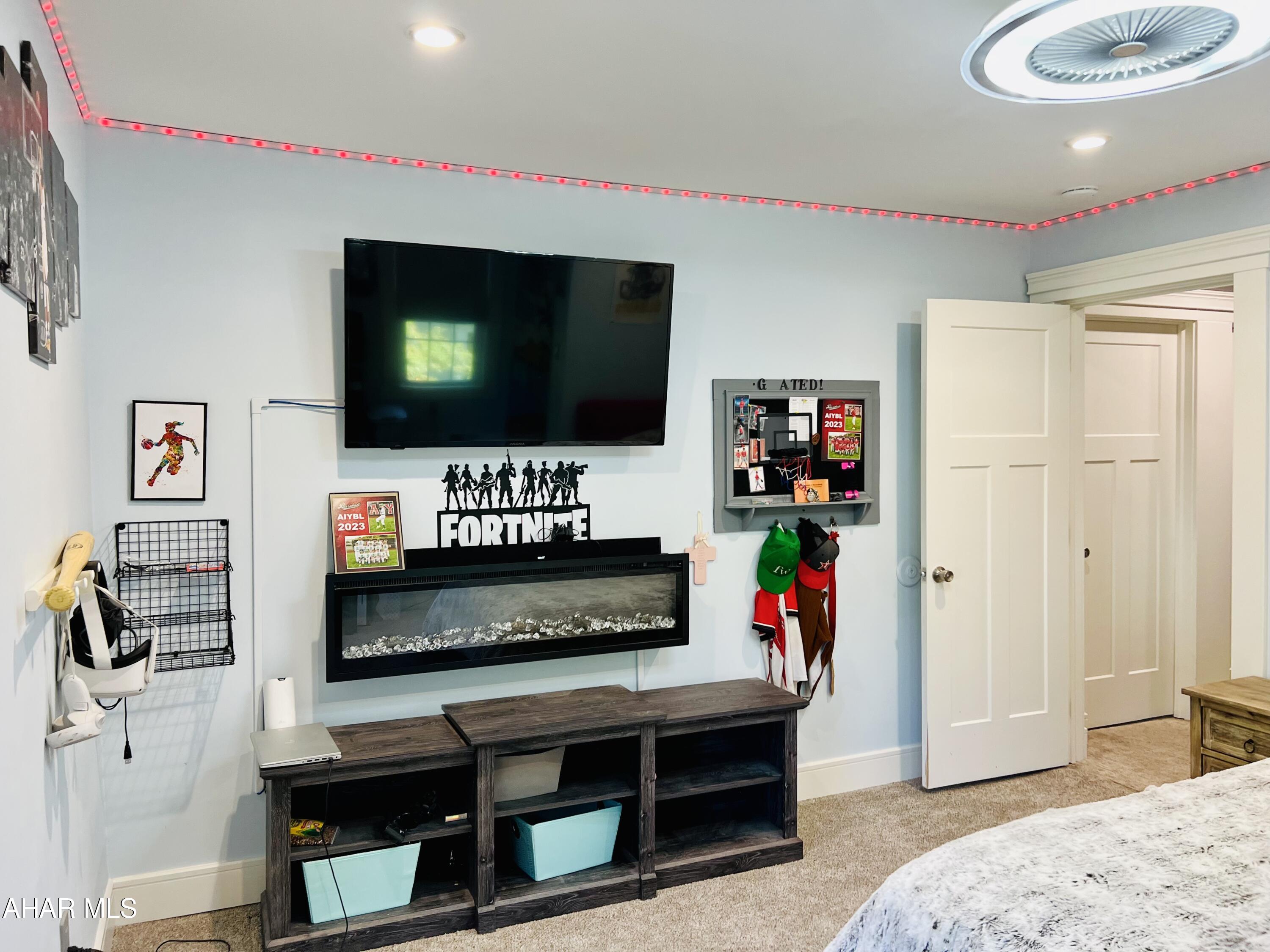 Llyswen - Residential