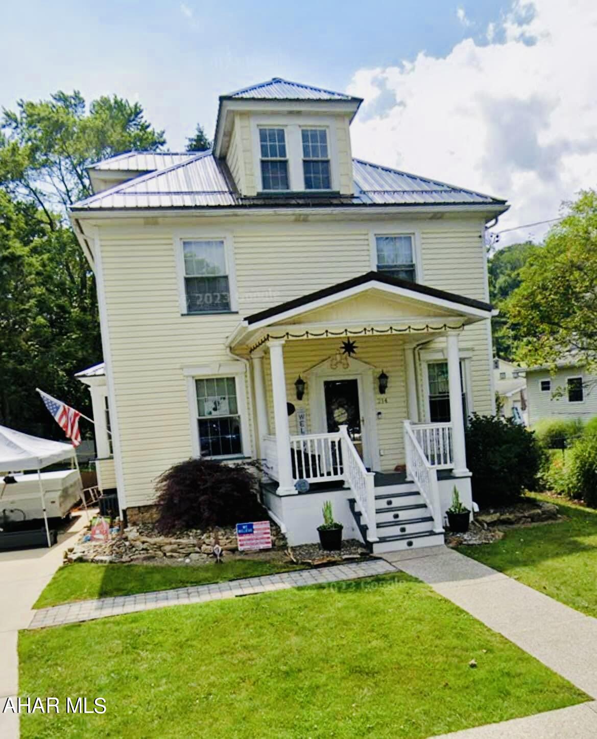 Llyswen - Residential