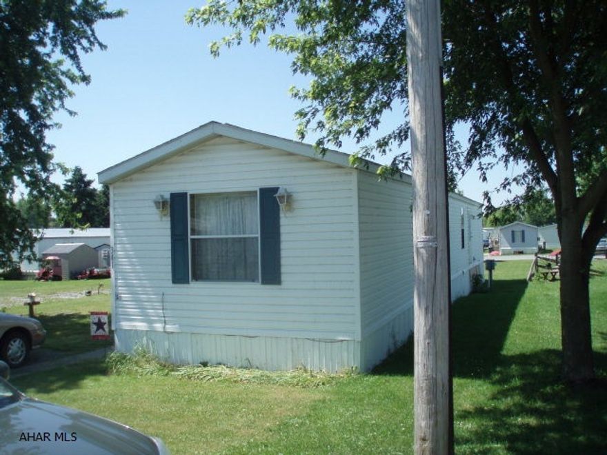 GREAT STARTER HOME IN QUITE NEIGHBORHOOD