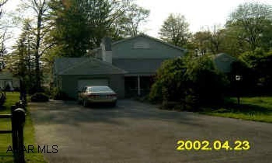 sold "as is" plumbing is  frozen.  see listing agent for required addendum.