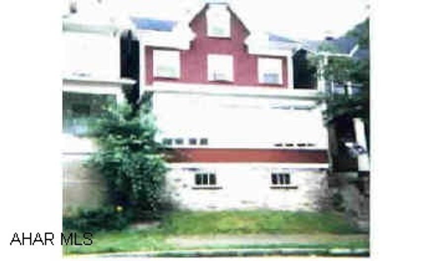 Better than renting!!, 3 bedroom, 1.5 bath, new electric service, copper plumbing, GHW heat ($107/mo approx) off street parking pad, fenced-in yard, with great potential. There is also a shed, owners say this is a quiet house. Good home for the price!! Co Better than renting!!, 3 bedroom, 1.5 bath, new electric service, copper plumbing, GHW heat ($107/mo approx) off street parking pad, fenced-in yard, with great potential. There is also a shed, owners say this is a quiet house. Good home for the price!! Cotingent on finding suitable housing. "Reduced"!!!