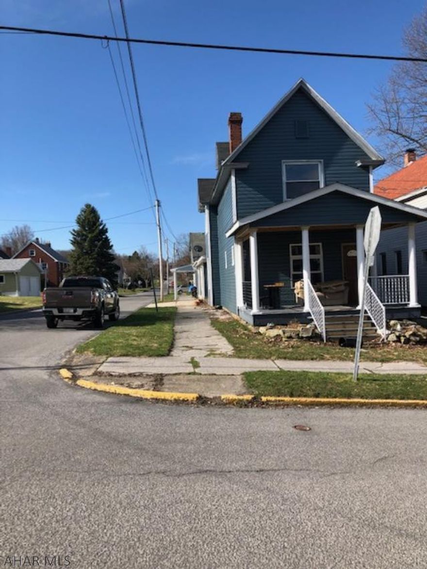 3 bedroom 2 bath two story in the borough.  New siding, some new windows, new laminate floors in Kitchen and Master Bedroom, all new 3/4 bath in Master Bedroom on the first floor.  Very large attached 2 car garage.  Walking distance to Park and Schools.