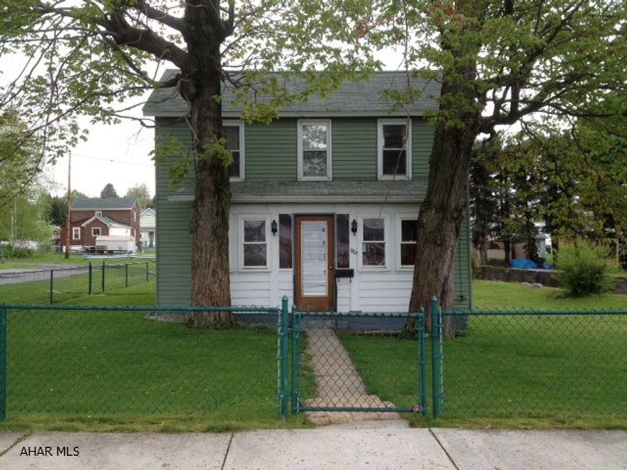 Perfect starter on a nice lot.   Three bedrooms   nice sunporch and bonus room. Attached garage and much more.   Call to see this fine property. Home has a newer roof.