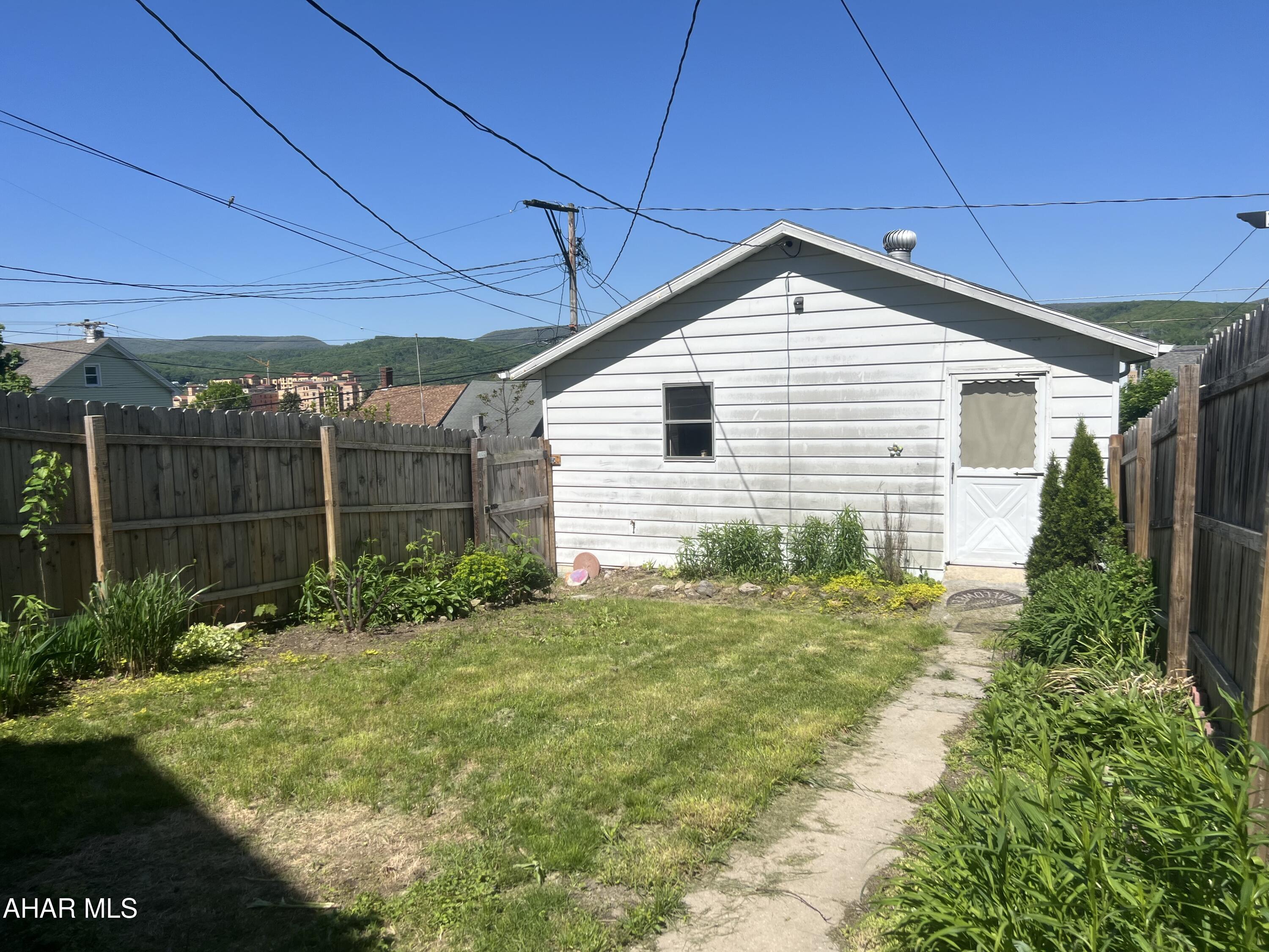 Unknown - Residential