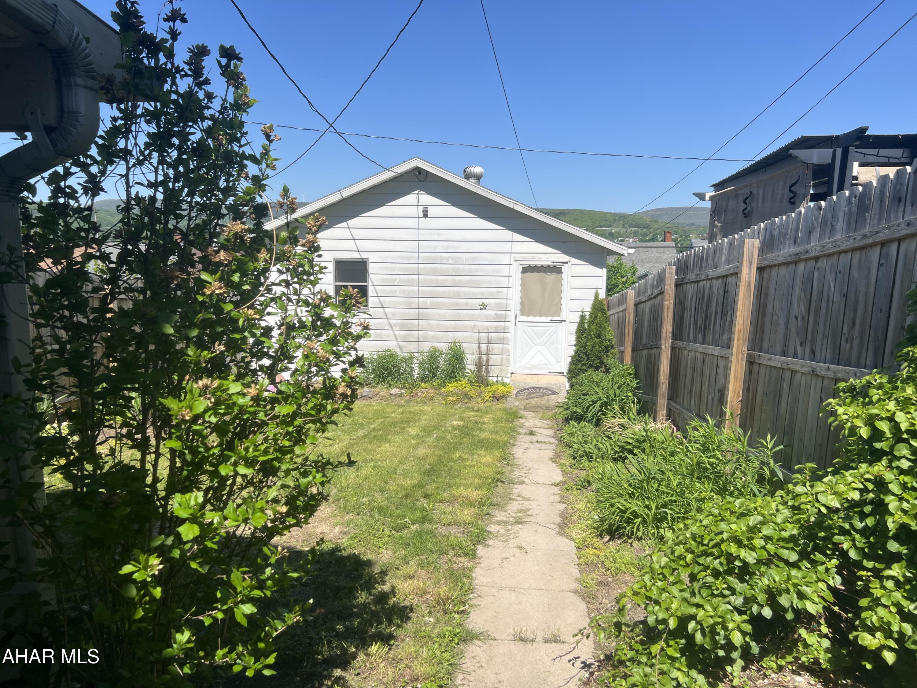 Unknown - Residential